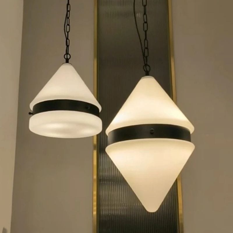 Cardinal Pendant Lamp