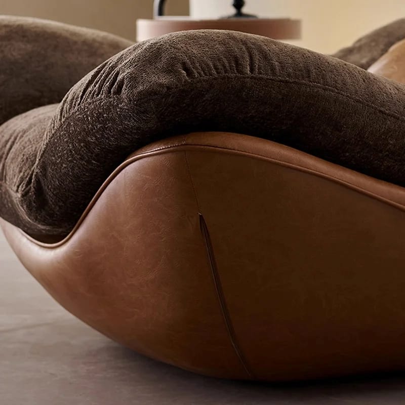 High-end, Minimalist Nordic-Italian Style Genuine Leather Recliner with Wooden Legs, Suitable for the Living Room or Bedroom