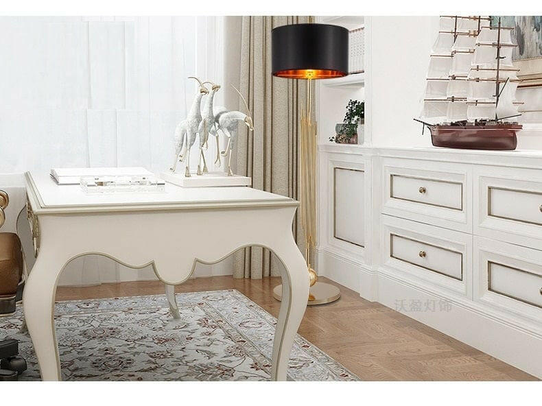 Ugo - Nordic Post-modern Golden Floor Lamp