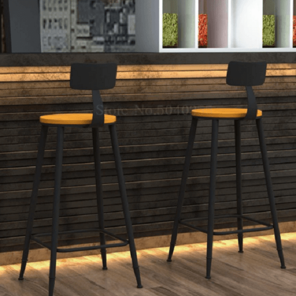 Chicago Minimalist Bar Stool | Bright & Plus.