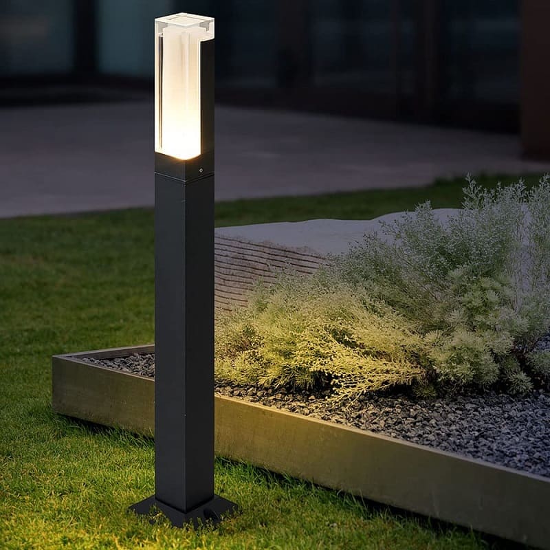 Darius - Outdoor Post Lamp