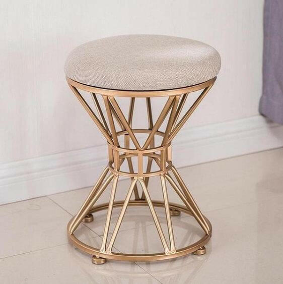 Elas Stool | Bright & Plus.