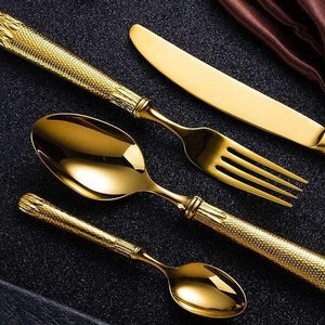 Eleonor Gold Luxury Flatware Set | Bright & Plus.