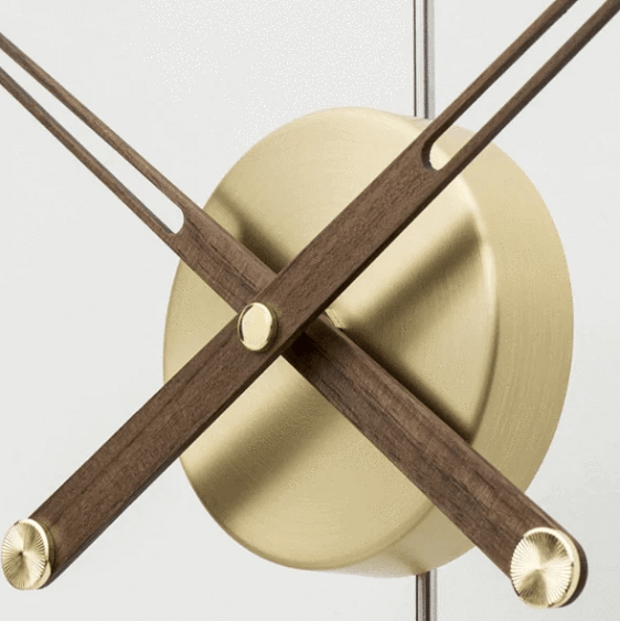 Infinity European Clock | Bright & Plus.