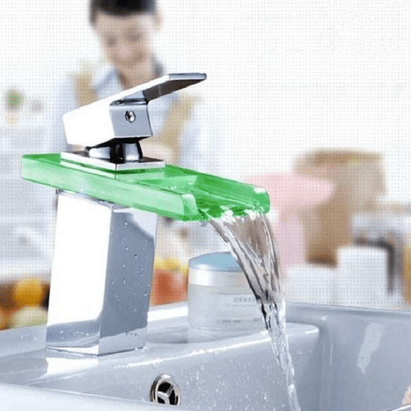 LED Temperature Color Changing Faucet | Bright & Plus.