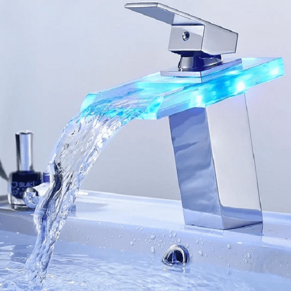 LED Temperature Color Changing Faucet | Bright & Plus.