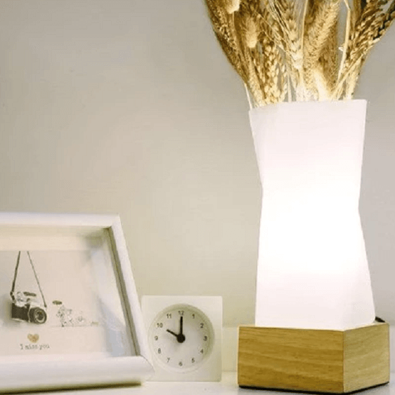 Lull - Modern Twist Desk Lamp | Bright & Plus.