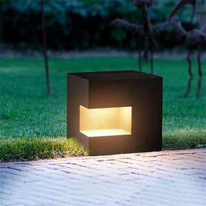 Modern LED Lawn Light Outdoor | Bright & Plus.