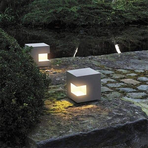 Modern LED Lawn Light Outdoor | Bright & Plus.