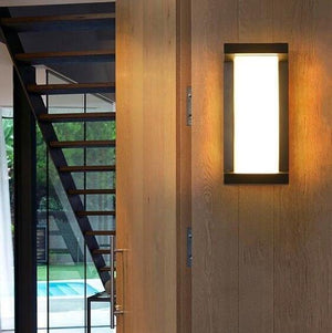 Modern LED Outdoor Light | Bright & Plus.