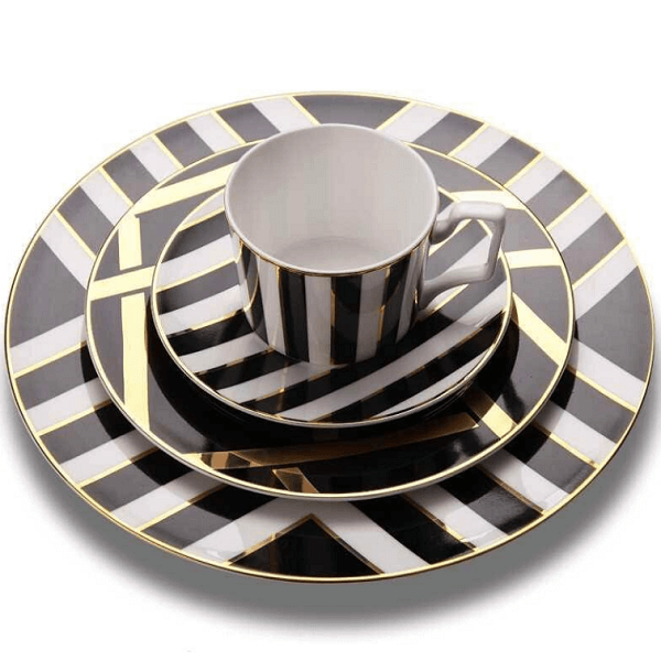 Mozart Dining Set | Bright & Plus.