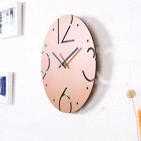 Perry-Number Hollow Out Wooden Clock | Bright & Plus.