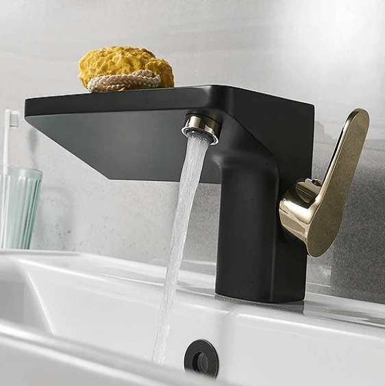 Portia - Porcelain Faucet with Mini Shelf | Bright & Plus.