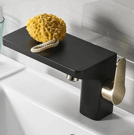 Portia - Porcelain Faucet with Mini Shelf | Bright & Plus.