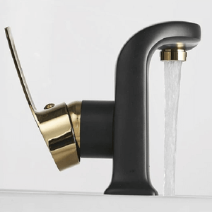 Specter - Curved Lux Bathroom Faucet | Bright & Plus.