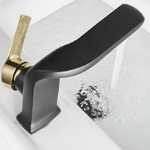 Specter - Curved Lux Bathroom Faucet | Bright & Plus.
